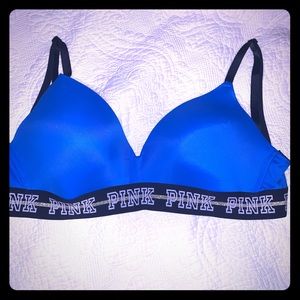 GORGEOUS VICTORIOUS SECRET TEE SHIRT BRA💙